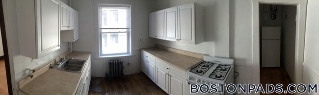 Photo - 14 Centre St Unit 3