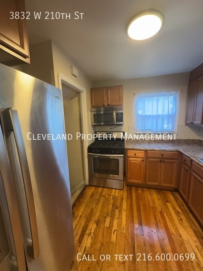 Photo - 3832 W 210th St