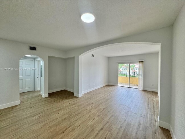 Photo - 1903 Belmont Ln Condo Unit 1903