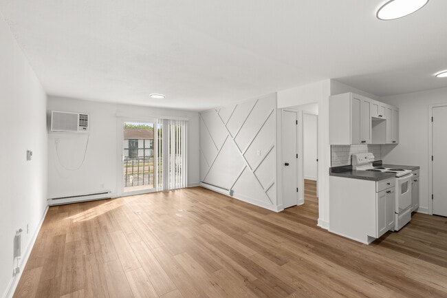 Crossroad Apartments