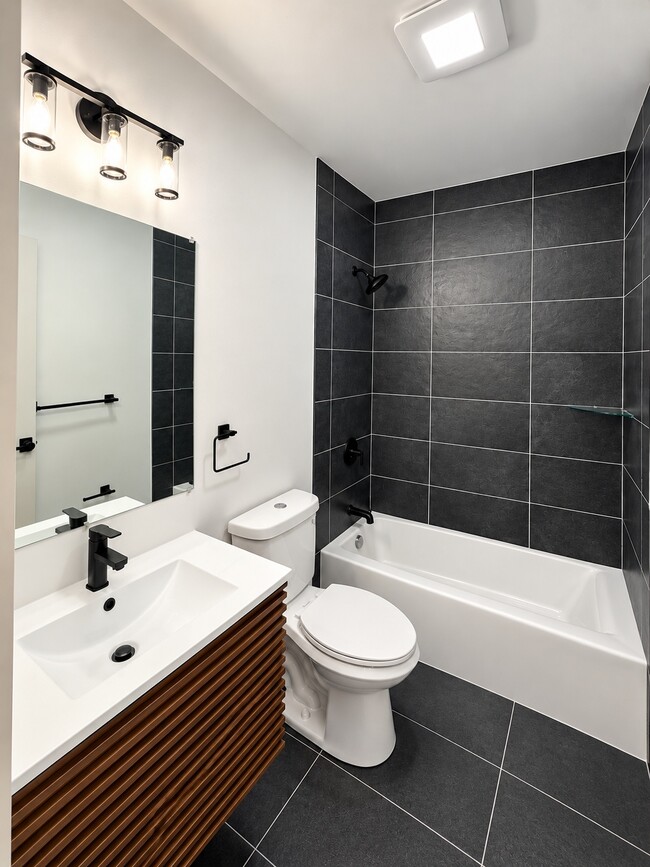8 Sheldon St Unit 1st floor