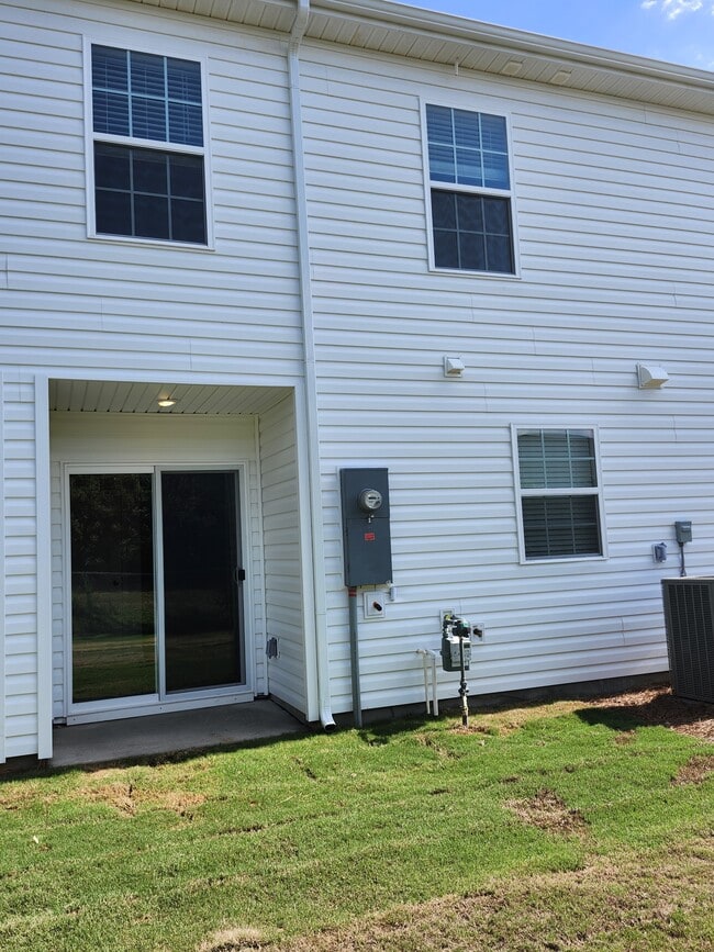 Photo - 731 Peyden Ln