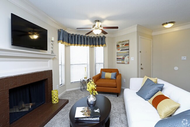 Living Room- 2BR, 2BA - 1045SF Georgetown-