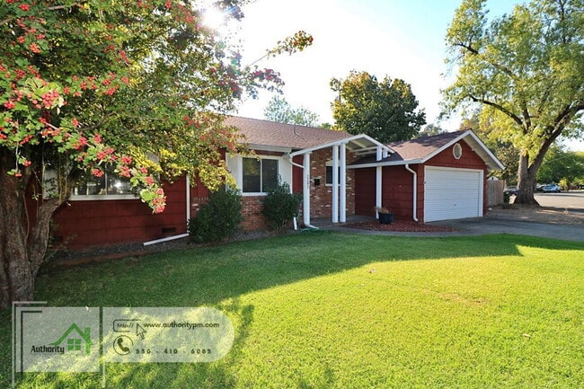 Photo - 2202 Canal Dr