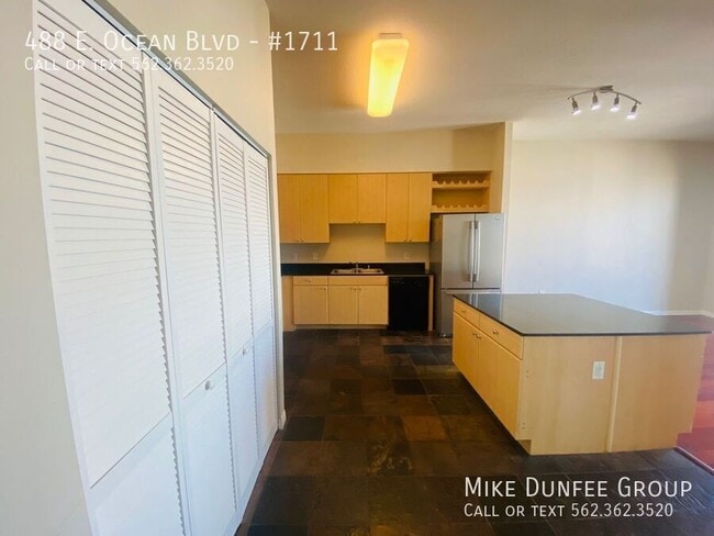 Photo - 488 E Ocean Blvd Unidad #1711