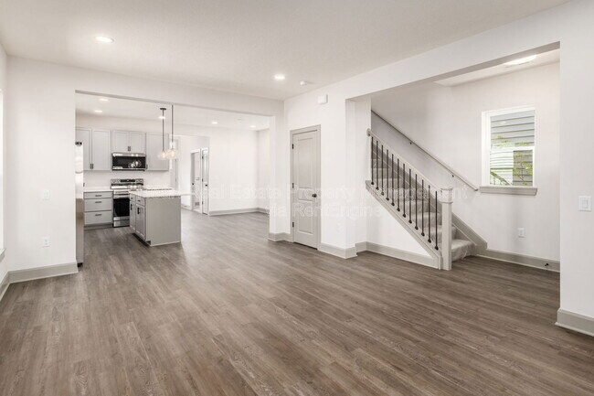 Photo - 72 Hayden Ave