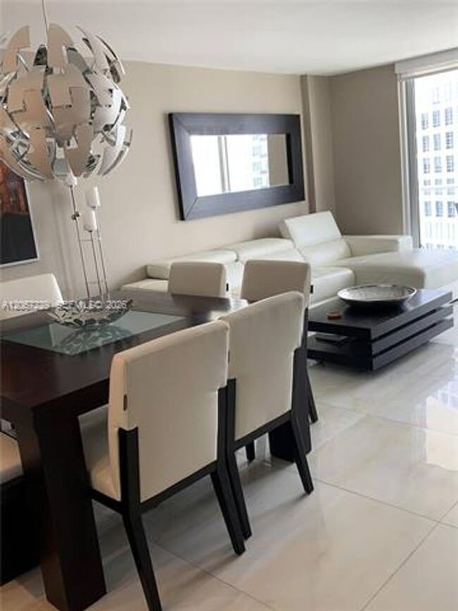 Photo - 5701 Collins Ave