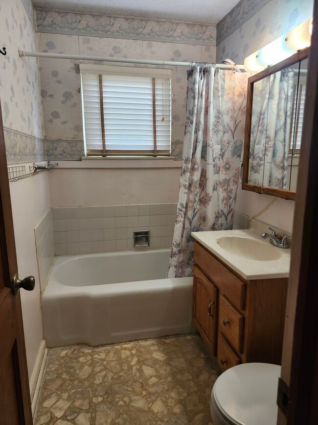 Building Photo - 6605-6607 E Cottonwood Ln Unit 6605 Rental