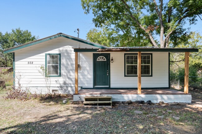 Photo - 502 Milam Ave