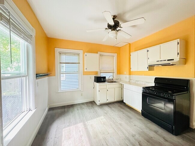 Photo - 39 Cushman Rd Unidad 1