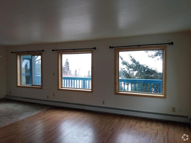 Building Photo - 53580 Marlea Ave Rental