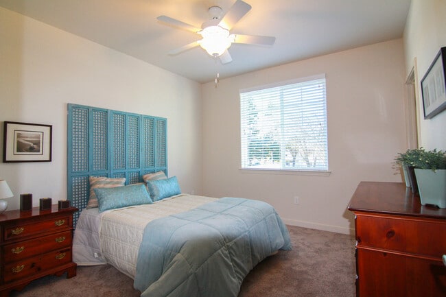 Lassen Villa Apartments