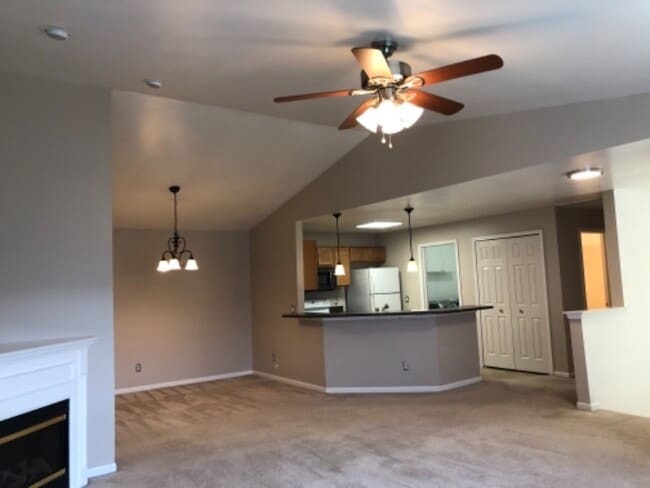 Building Photo - 51761 Adler Park Dr W Rental