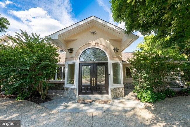 Photo - 10805 S Glen Rd