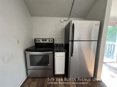 Photo - 579 Van Buren Ave