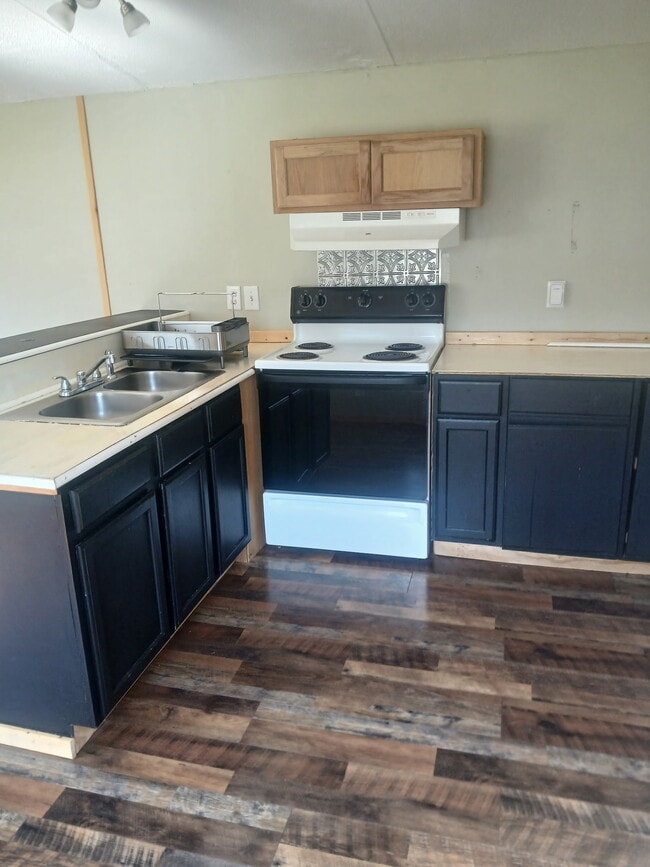 Photo - 2493 Webster Rd
