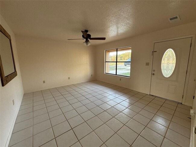 Photo - 163 Robinson Rd