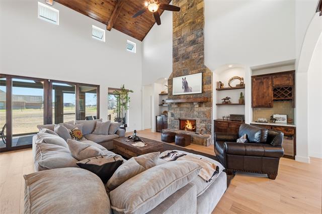 Photo - 570 S Point Ct