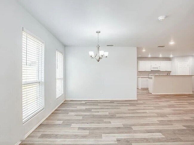 Spacious 3-Bedroom Duplex with Open Living Areas!