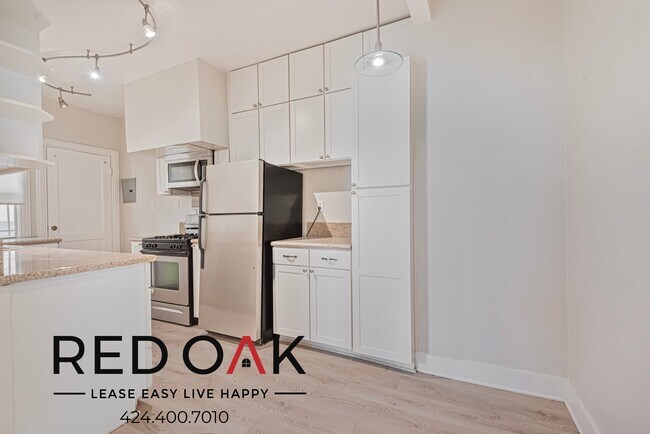 Photo - 7660 Fountain Ave Unit 7660