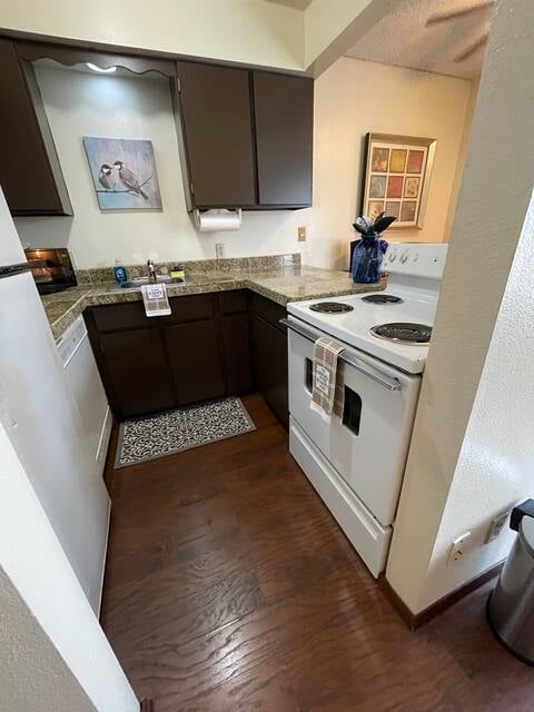 Photo - 1030 SE Main St