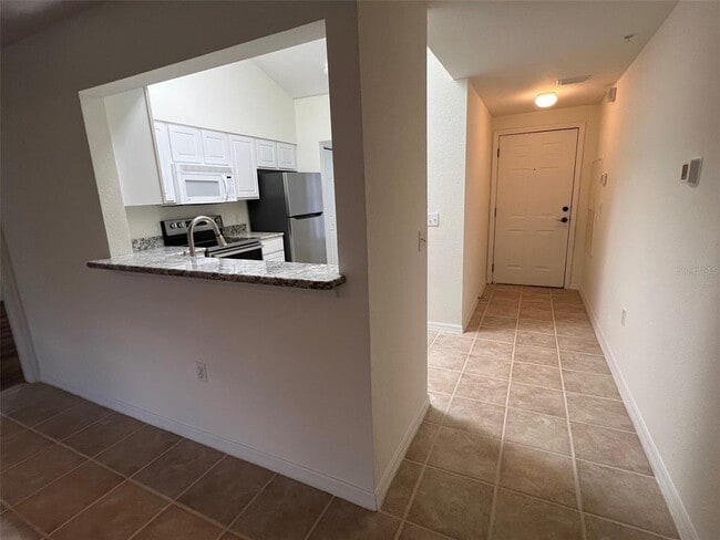 Photo - 4941 SW 91st Terrace Unidad N302
