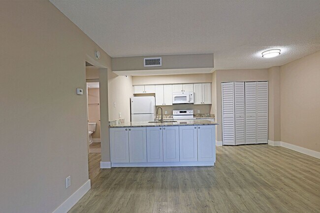 Photo - $250 OFF SECOND MONTH RENT AVAILABLE NOW Unit 5307 Summerlin Rd #714 Fort Myers, FL 33919