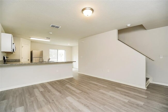 Photo - 2922 W Higgins Pl