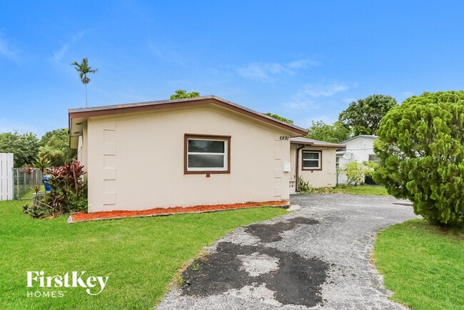 Photo - 6891 NW 25th Ct House