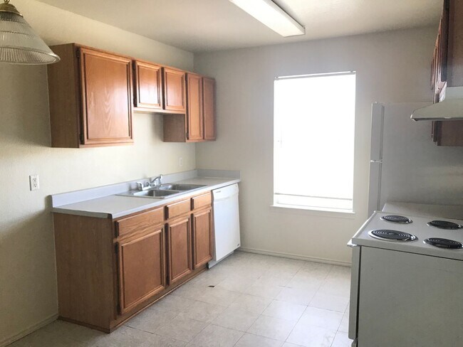 Photo - 1706 Benttree Dr Unit # C