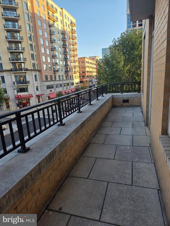 Building Photo - 155 Potomac Passage Unit 310 Rental