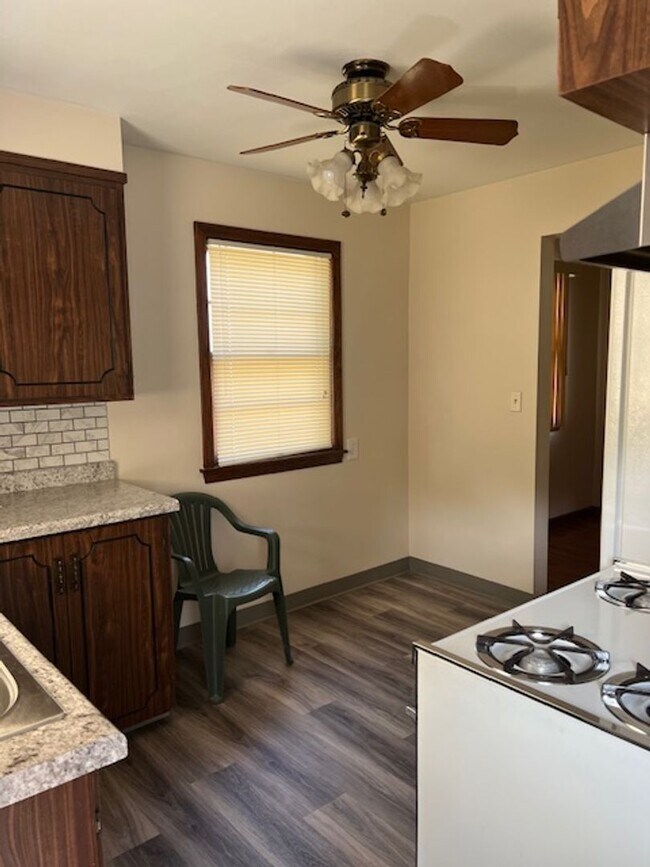 UPPER SOUTH 3 BED/1.5 BATH HOME House Rental in Youngstown, OH