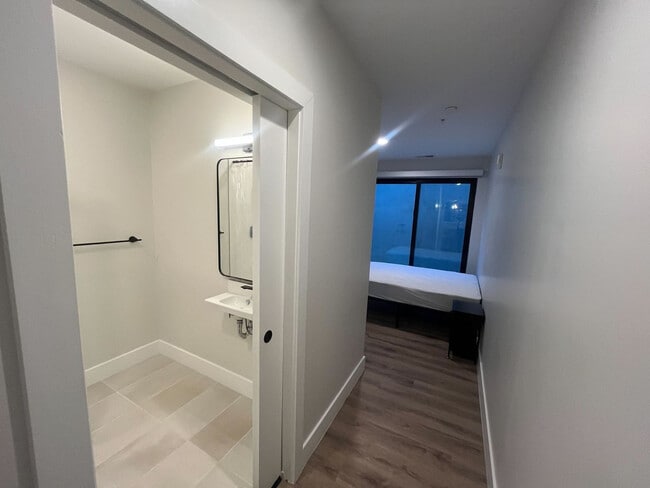 Photo - 225 Vine St NW Unidad ID1355766P