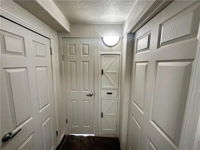 Photo - 710 Locust St