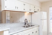 2 BR, 2 BR - 987 SF