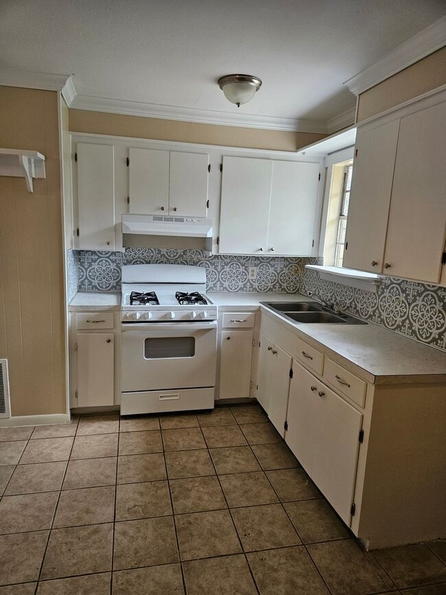 Photo - 780 Randy Ln