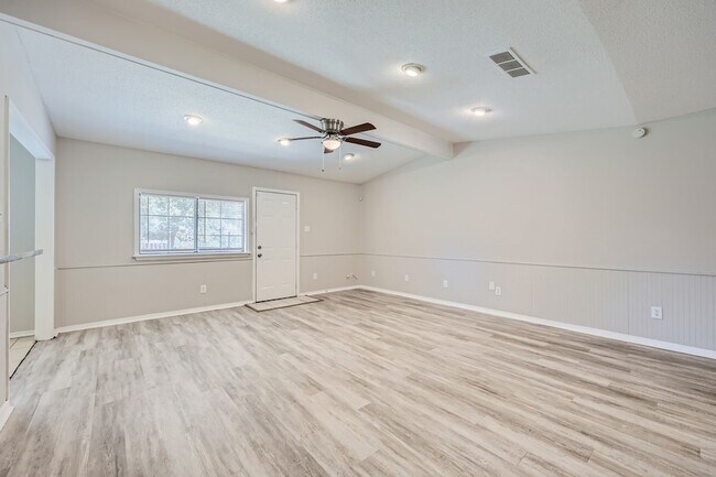 Photo - 602 Carl C Senter St