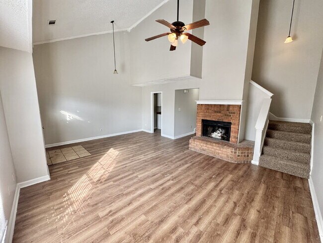 Photo - 4136 Garden Birch Cove