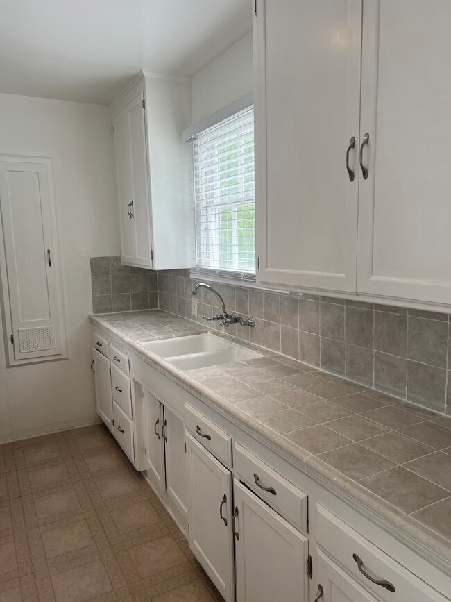 Photo - 1252 Franklin St Unit #D