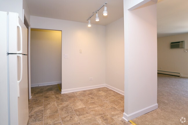 1BR, 1BA - Kitchen