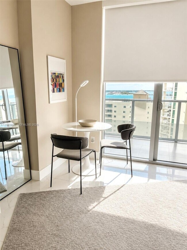 Photo - 1300 Brickell Bay Dr Unit 1806