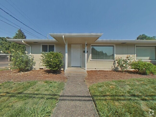 Building Photo - 2 Bedroom Duplex ~ Close to Campus Unit 1135 NW 25th Rental