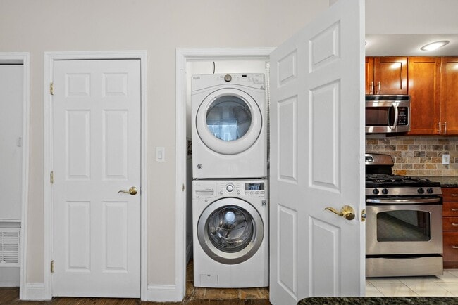 Photo - 556 1st St Unit 2