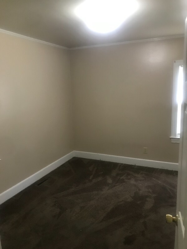 Photo - 703 Jackson Ln