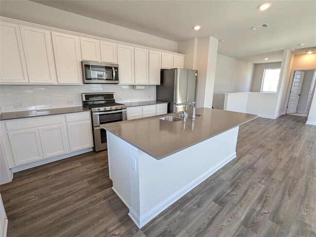 Photo - 8304 Mandela Bend