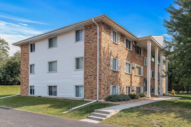 Photo - Rosco Apts-2720 Unit 303