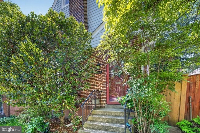 Photo - 3606 Jocelyn St NW