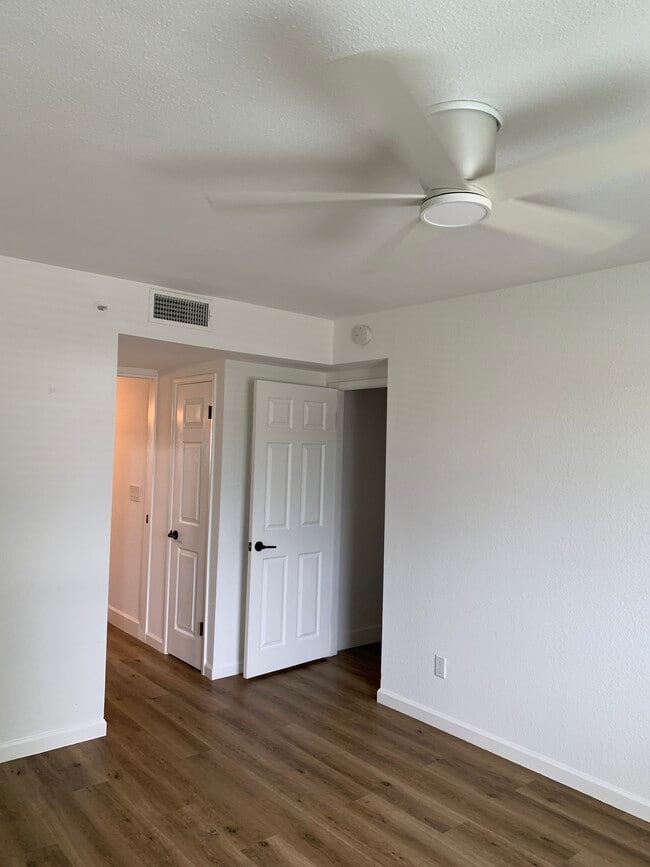 Primary Bedroom - 4554 E Paradise Village Pky N Unit 203