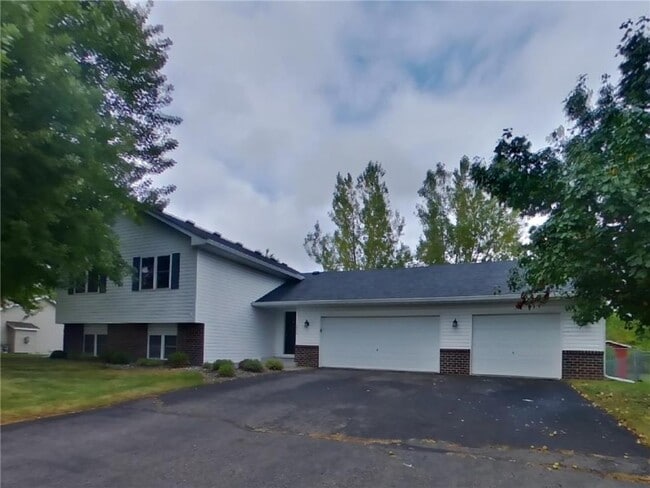 Building Photo - 3649 Kahler Dr NE Rental