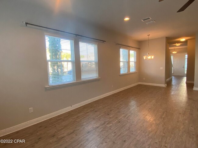 Photo - 101 Barefoot Falls